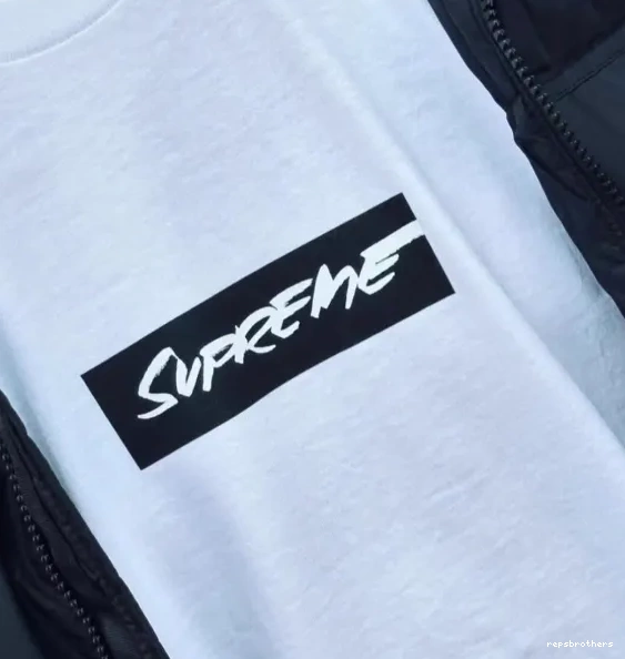 L 24SS S and Futura Tee M Logo White Box Black XL 0808